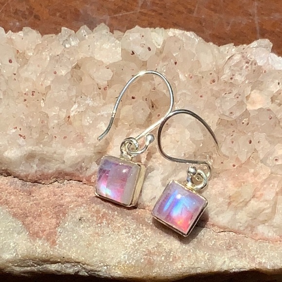 PINK RAINBOW MOONSTONE 925 STERLING SILVER EARRINGS - Picture 1 of 5
